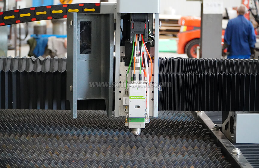 fiber laser cutting machine  (5).jpg