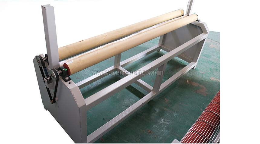 Autofeeding co2 laser cutting machine  (18).jpg